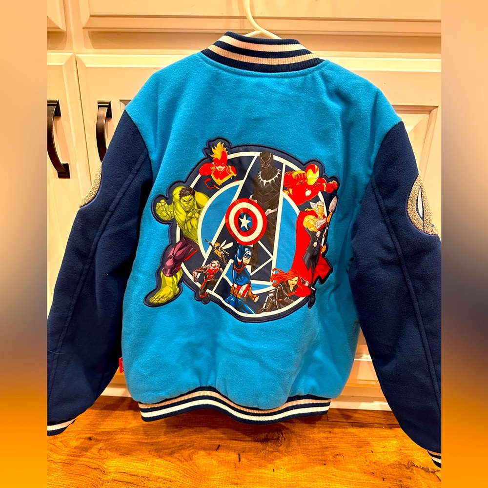 Disney Marvel Avengers Varsity Jacket Boys Size 9/10 NWT Captain America Hulk